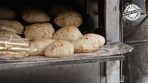 Ş­a­m­­d­a­ ­E­k­m­e­k­ ­S­ı­k­ı­n­t­ı­s­ı­